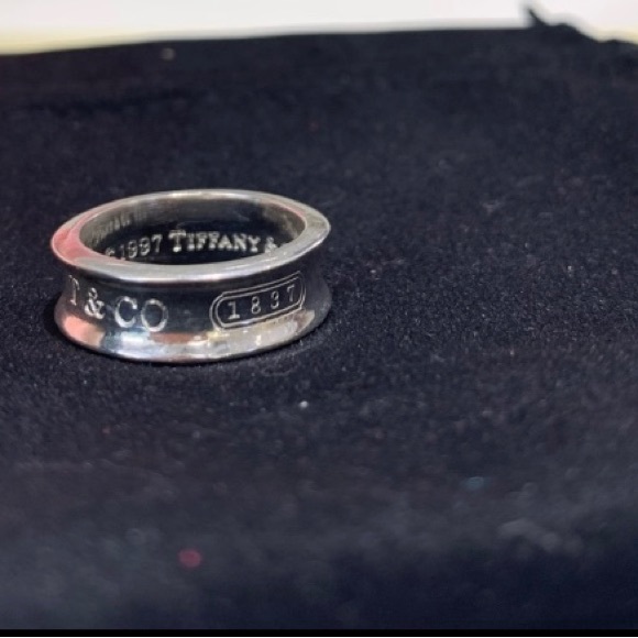 🪺Tiffany & Co. 1837 Collection Size 7 Sterling Silver Ring - Picture 12 of 12